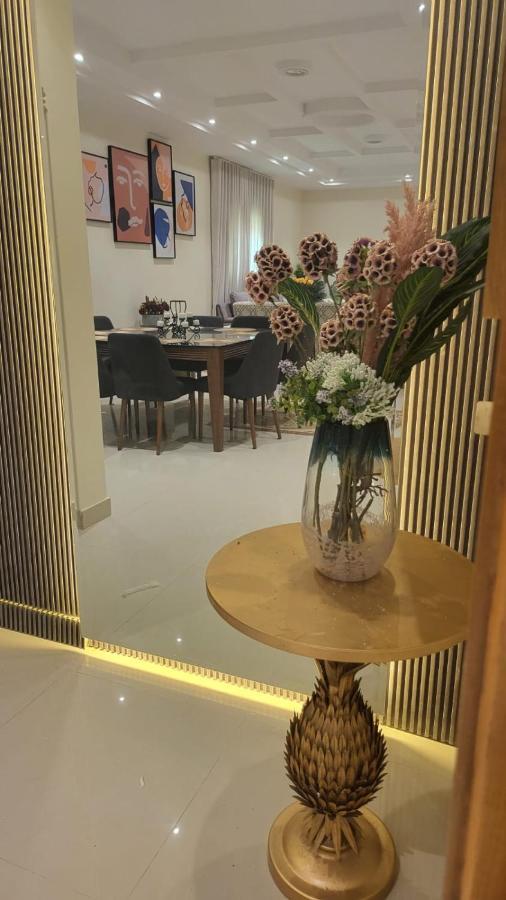 كبيرة عائلية Vip الوادي